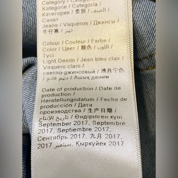 Lost Ink Jeans One Direction Song Titles Embroidered, Light Wash, Size 1X - Picture 13 of 13